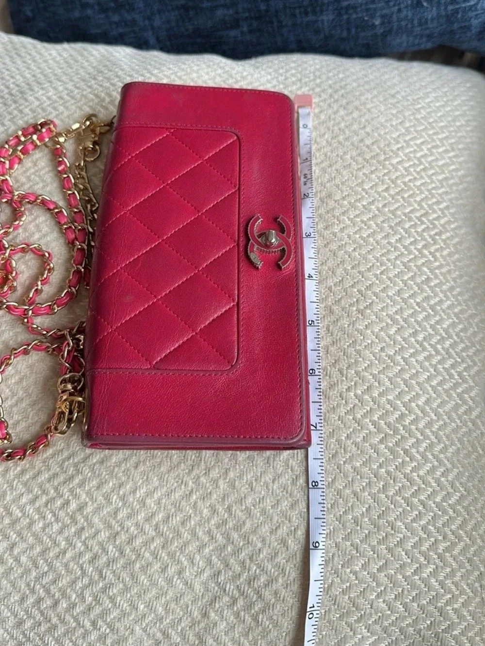 CHANEL Quilted Shoulder Bag in Burgundy with Gold-Tone Hardware